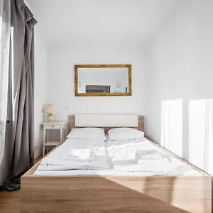 Апартаменты Karmelicka Deluxe Old Town Wawelofts, Краков